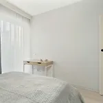 Apartment Comfortable With Air Conditioning By Renters Prestige
