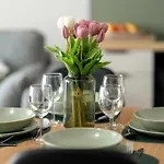 Comfortable With Air Conditioning By Renters Prestige * Posen
