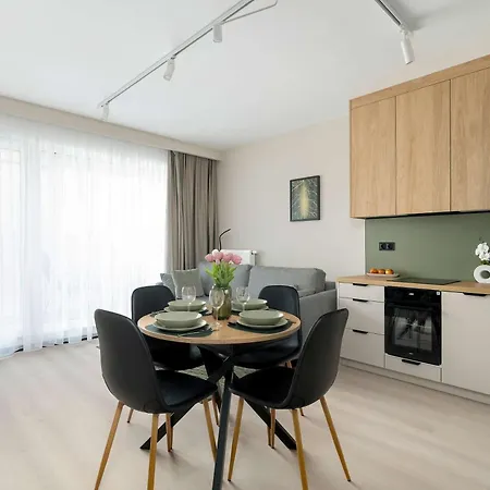 Comfortable With Air Conditioning By Renters Prestige Lägenhet