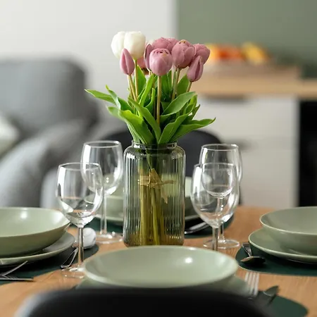 Comfortable With Air Conditioning By Renters Prestige * Poznań