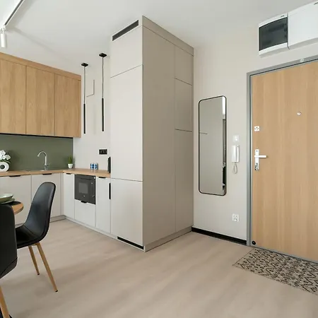 Apartman Comfortable With Air Conditioning By Renters Prestige