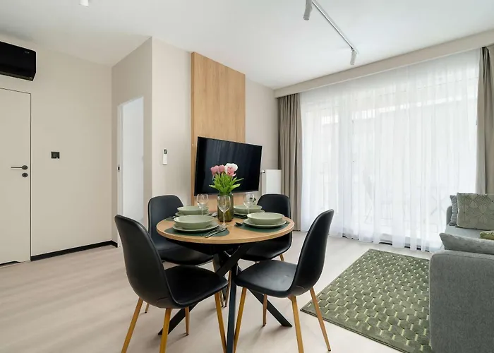 Comfortable With Air Conditioning By Renters Prestige Апартаменты Познань