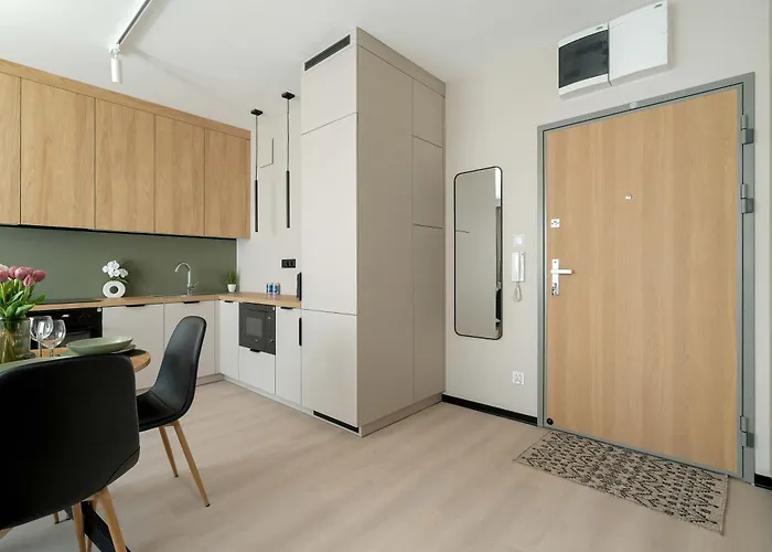 Апартаменты Comfortable With Air Conditioning By Renters Prestige